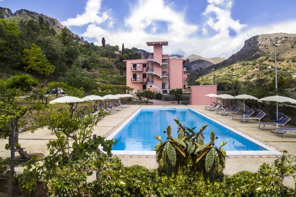 Residence Villa Mare Taormina (Letojanni)